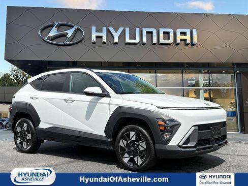 Certified 2024 Hyundai Kona SEL AWD/4WD image 1