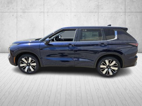 New 2026 Mitsubishi Outlander SE AWD/4WD image 4