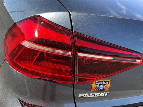 Used 2017 Volkswagen Passat 1.8T R-Line image 28