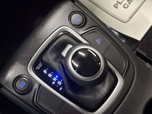 Used 2020 Hyundai Kona SE AWD/4WD image 26