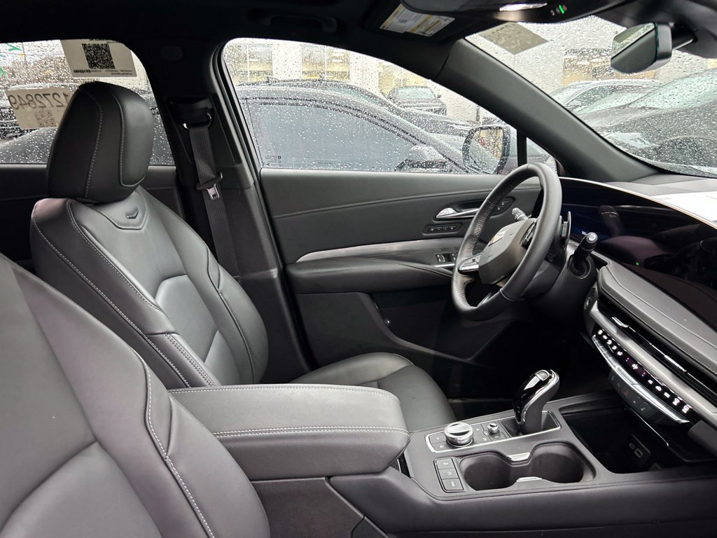 Used 2025 Cadillac XT4 Premium Luxury w/ Trailering Package AWD/4WD image 10