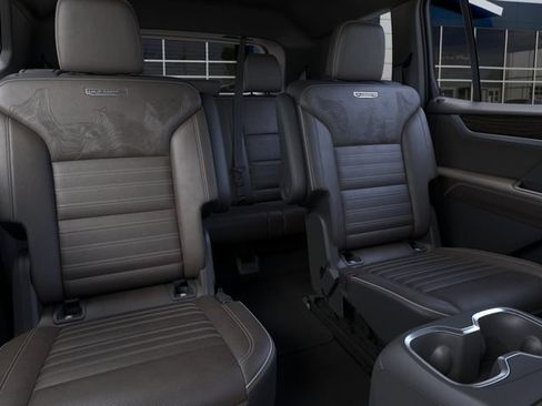 New 2027 GMC Acadia Denali Ultimate AWD/4WD image 17