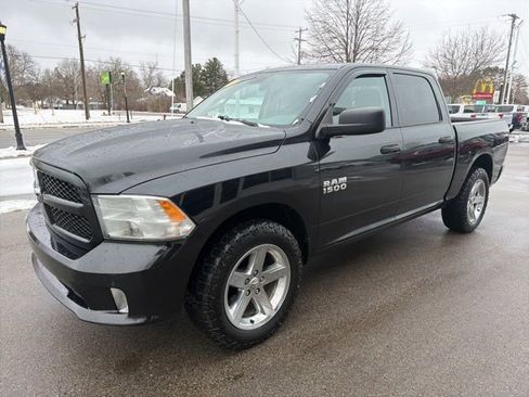Used 2016 RAM 1500 Express AWD/4WD image 7