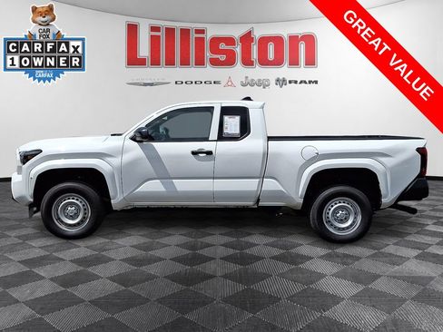 Used 2025 Toyota Tacoma SR RWD image 7
