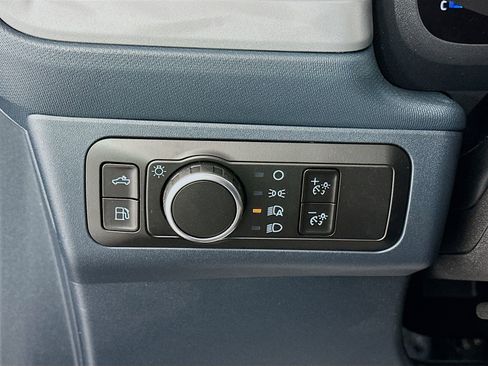 New 2025 Ford Maverick XL w/ Equipment Group 101A image 13