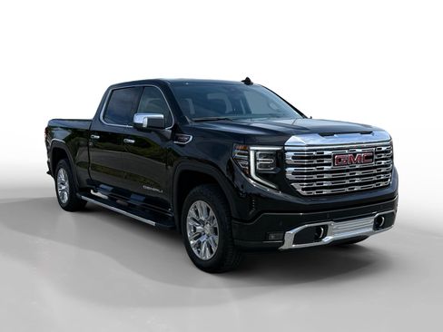 Used 2024 GMC Sierra 1500 Denali w/ Technology Package AWD/4WD image 7