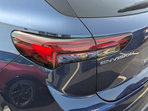 Used 2023 Buick Envision Essence image 9