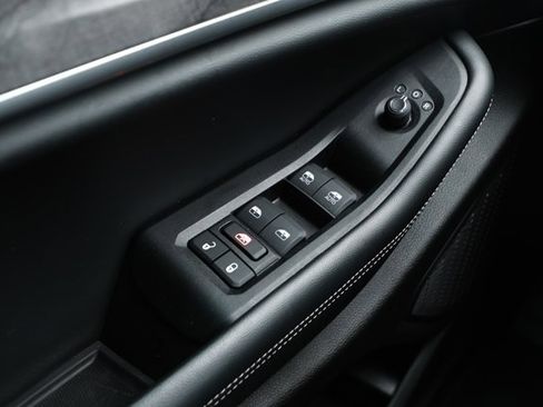 Used 2024 Jeep Grand Cherokee Limited w/ Black Appearance Package RWD image 22