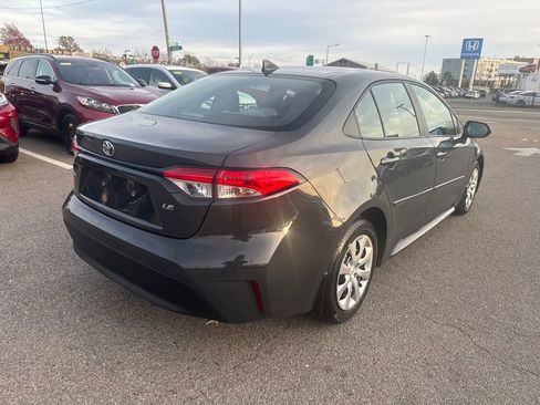 Used 2025 Toyota Corolla LE image 7