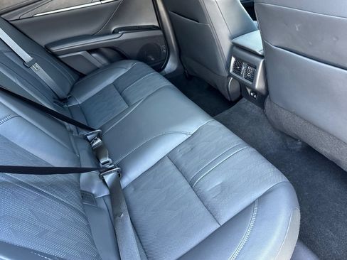 Used 2025 Toyota Camry XSE FWD image 31