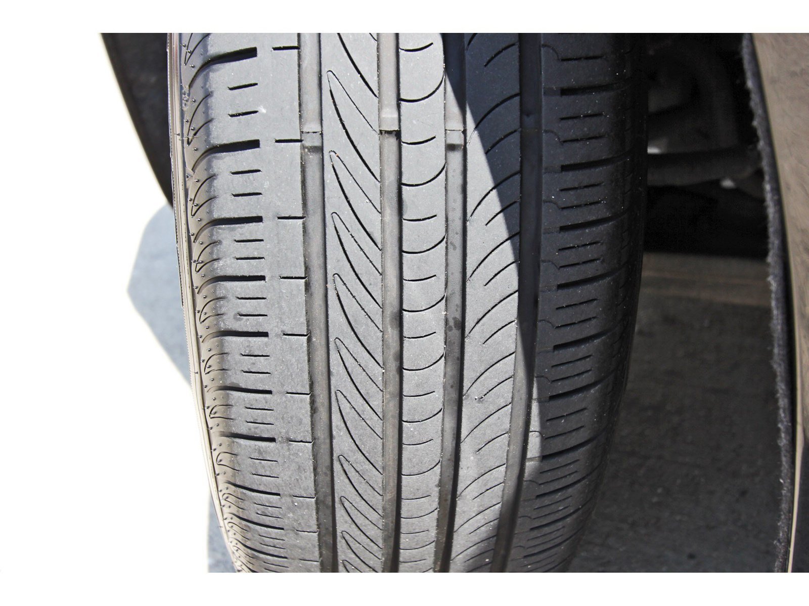 Used 2023 Chrysler Pacifica Limited FWD image 29