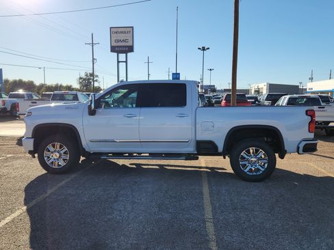 New 2026 Chevrolet Silverado 2500 High Country w/ Technology Package image 2