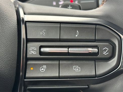 Used 2024 GMC Acadia AT4 w/ Super Cruise Package image 40