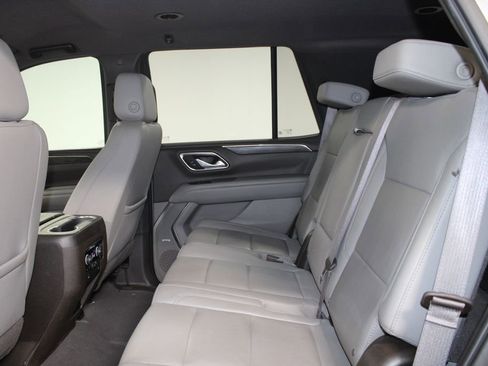 Used 2022 Chevrolet Tahoe LT w/ Luxury Package RWD image 24
