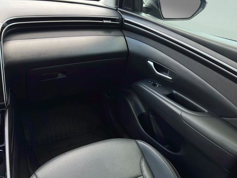Certified 2024 Hyundai Tucson SEL w/ Convenience Package FWD image 13