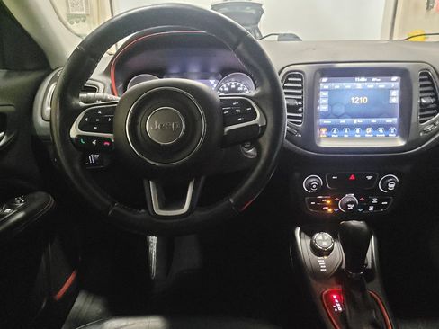 Used 2018 Jeep Compass Trailhawk w/ Navigation Group AWD/4WD image 22