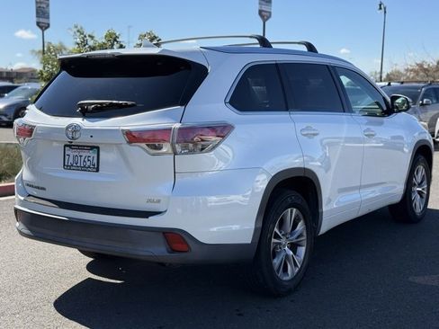 Used 2015 Toyota Highlander XLE image 8