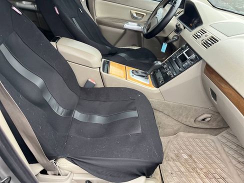 Used 2004 Volvo XC90 2.5T image 29