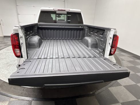 Certified 2020 GMC Sierra 1500 Elevation w/ Elevation Value Package AWD/4WD image 32