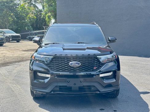 Used 2022 Ford Explorer ST w/ ST Street Pack AWD/4WD image 3