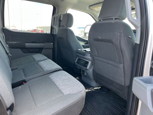 Used 2024 Ford F250 XLT w/ FX4 Off-Road Package AWD/4WD image 9