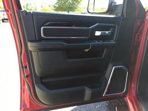 Used 2020 RAM 2500 Laramie w/ Night Edition image 17