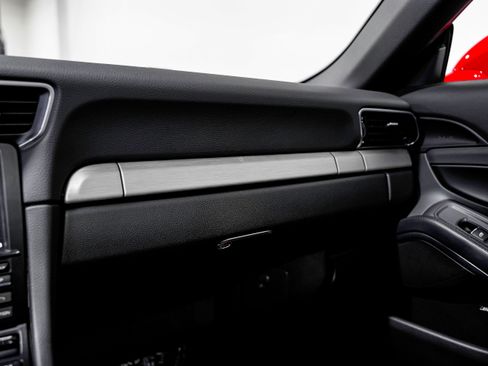 Used 2015 Porsche 911 Targa 4S image 18