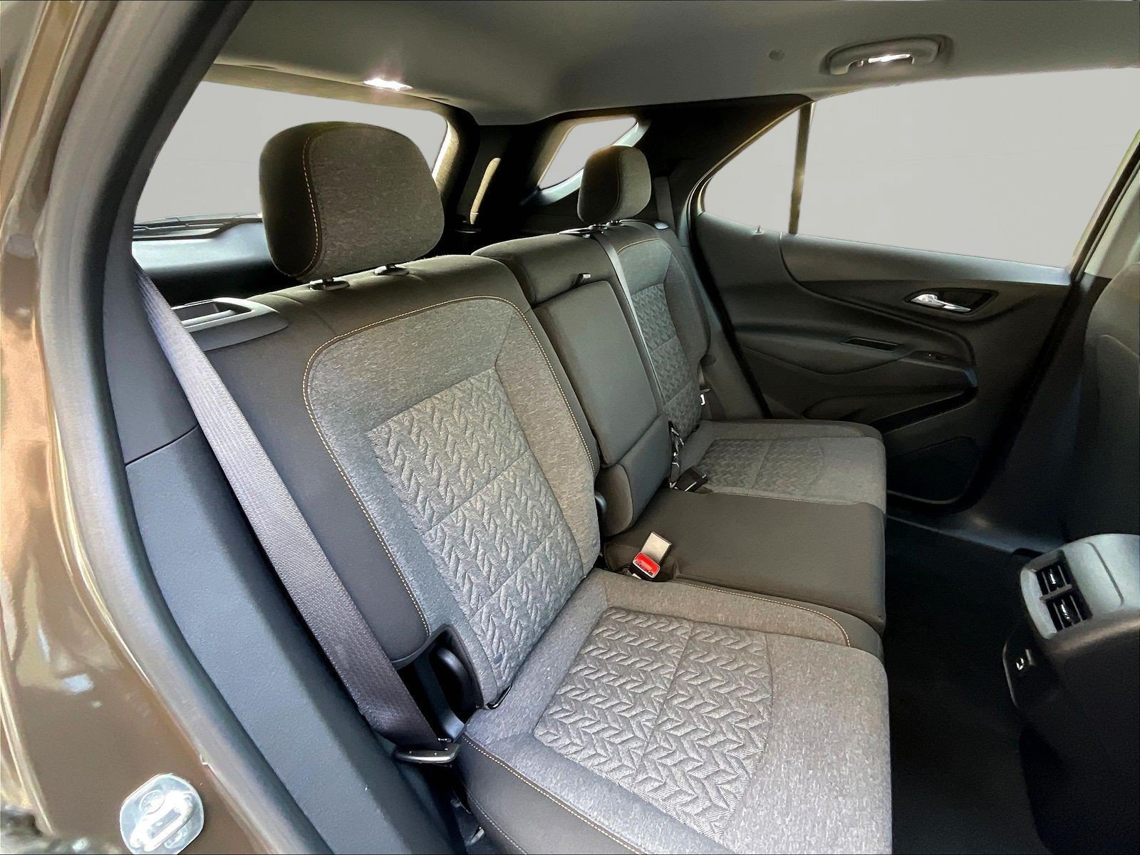 Used 2024 Chevrolet Equinox LT FWD image 25