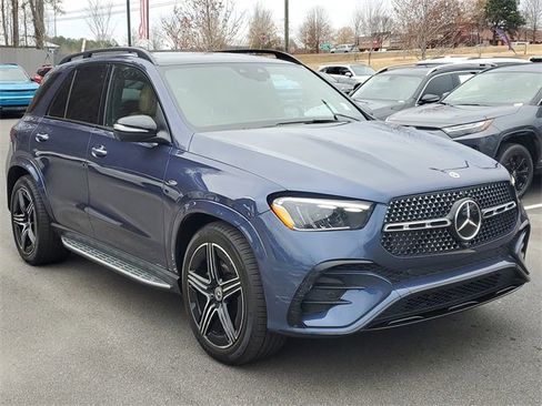 Used 2025 Mercedes-Benz GLE 450e 4MATIC image 3