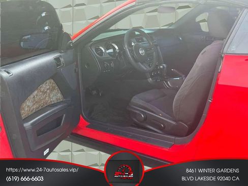 Used 2012 Ford Mustang Convertible image 7