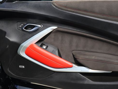 Used 2021 Chevrolet Camaro ZL1 image 13