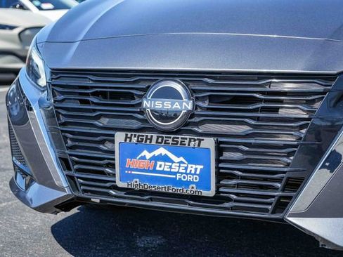 Used 2025 Nissan Altima 2.5 SV FWD image 5