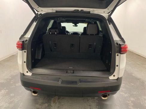 Used 2023 Chevrolet Traverse LT w/ LT Premium Package AWD/4WD image 29