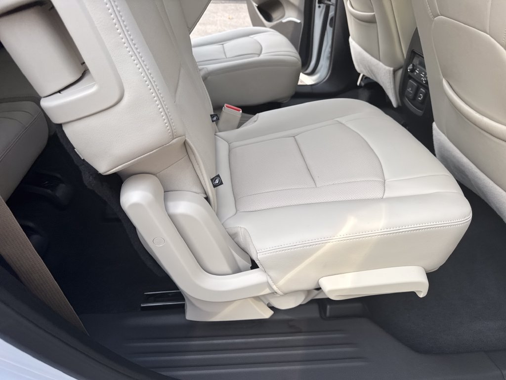 Used 2023 Buick Enclave Premium w/ Experience Buick Package FWD image 64