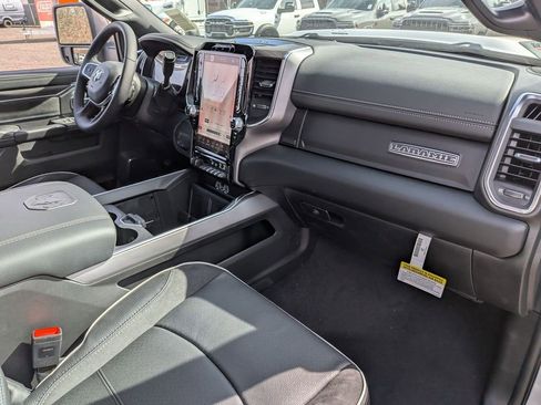 New 2026 RAM 2500 Laramie w/ Night Edition AWD/4WD image 17