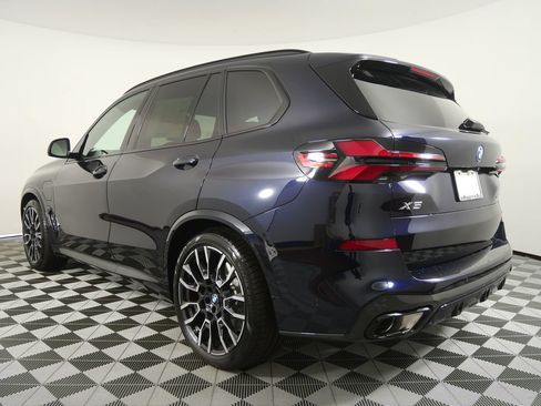 New 2026 BMW X5 xDrive50e w/ M Sport Package AWD/4WD image 5