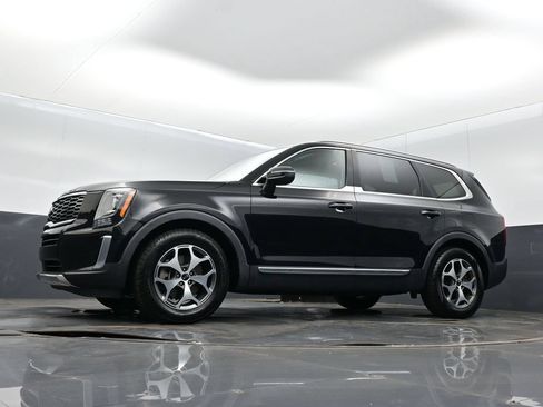 Used 2020 Kia Telluride EX w/ Towing Package AWD/4WD image 13