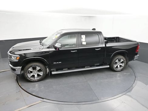 Used 2019 RAM 1500 Laramie AWD/4WD image 18