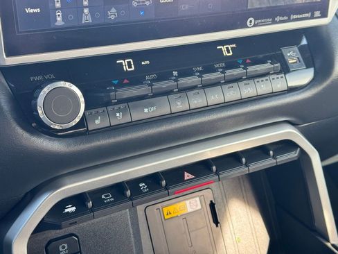 Used 2024 Toyota Tundra Platinum image 31