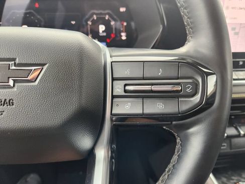 Used 2025 Chevrolet Colorado ZR2 AWD/4WD image 30