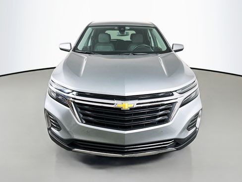 Used 2024 Chevrolet Equinox LT AWD/4WD image 2