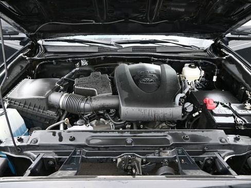 Used 2023 Toyota Tacoma TRD Off-Road image 24