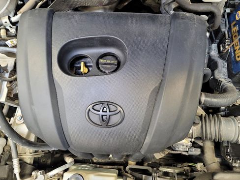 Used 2017 Toyota Yaris iA image 30