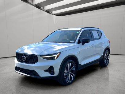 Used 2024 Volvo XC40 B5 Ultimate w/ Protection Package Premier