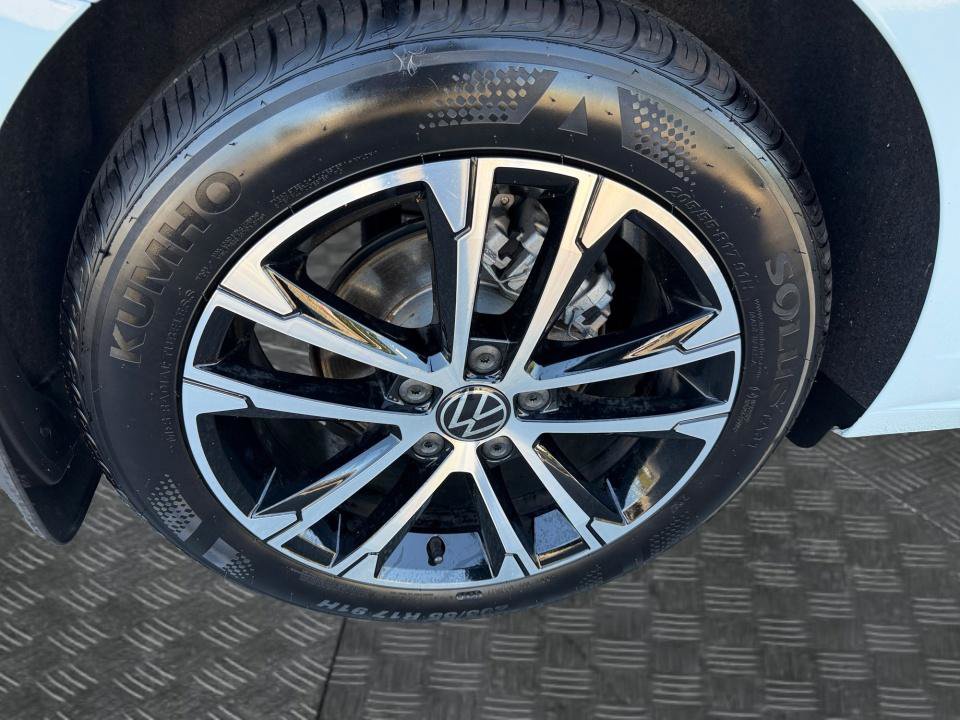 Certified 2026 Volkswagen Jetta Sport FWD image 23