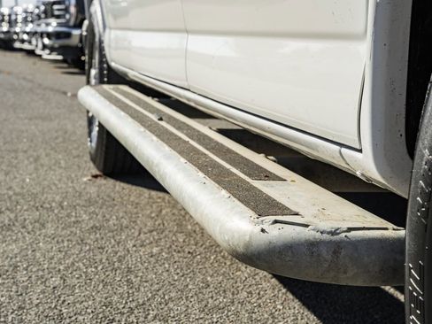 Used 2023 GMC Savana 2500 image 18