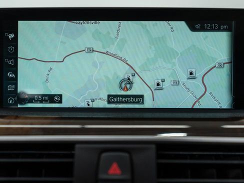 Used 2017 BMW 330e image 18