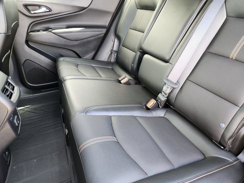 Used 2024 Chevrolet Equinox Premier AWD/4WD image 25