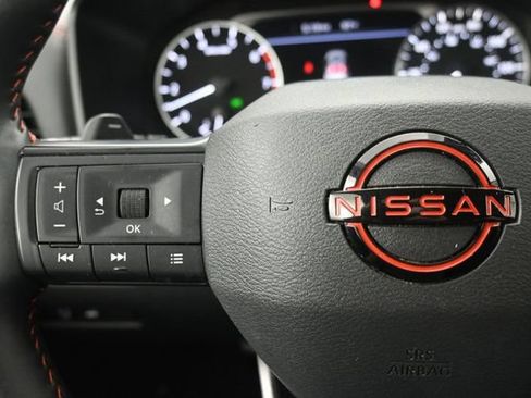Used 2025 Nissan Rogue SV AWD/4WD image 27