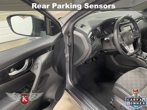 Used 2022 Nissan Rogue Sport SV w/ Technology Package image 11